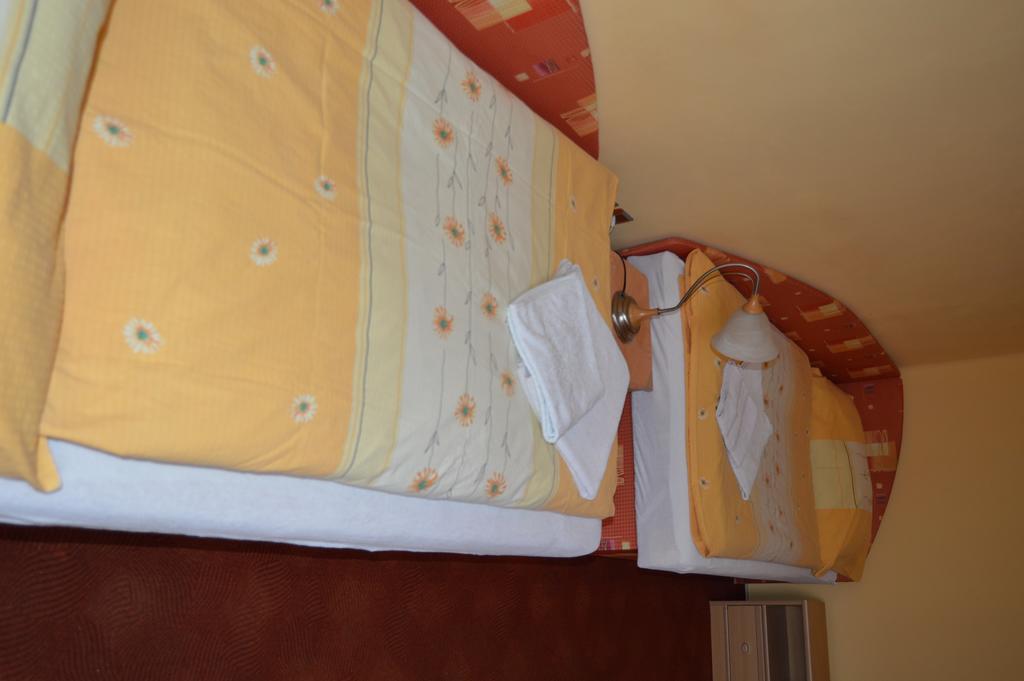 Hotel Paradise Ostrava Ruang foto