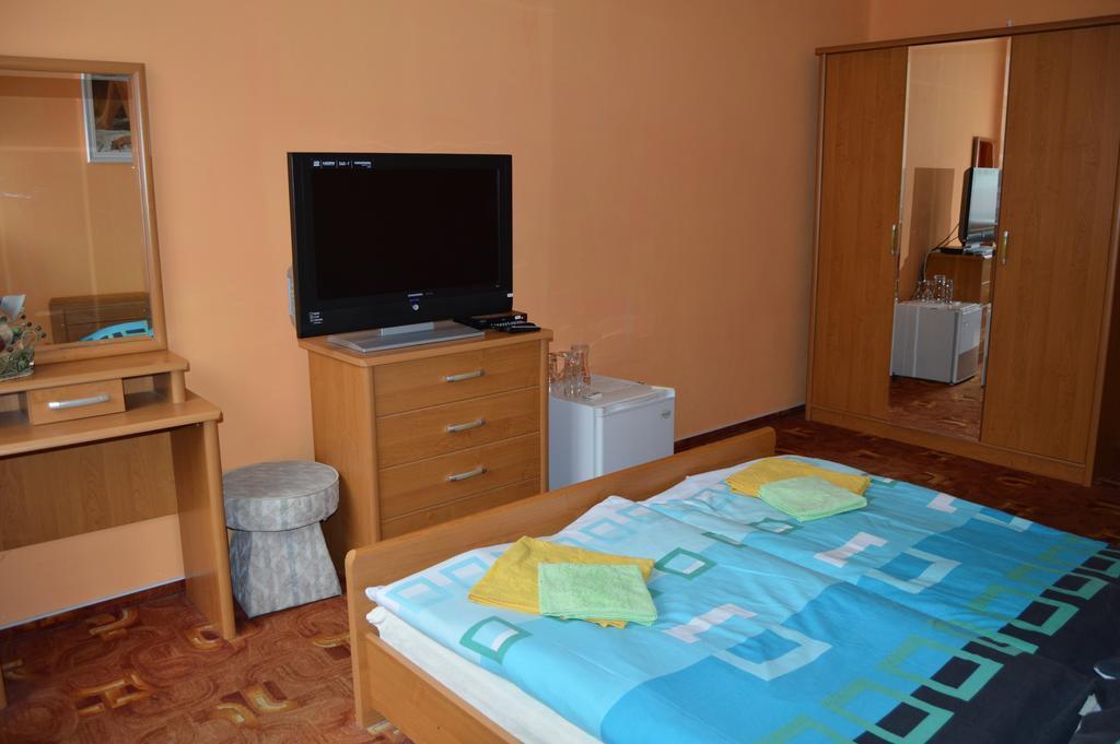 Hotel Paradise Ostrava Ruang foto