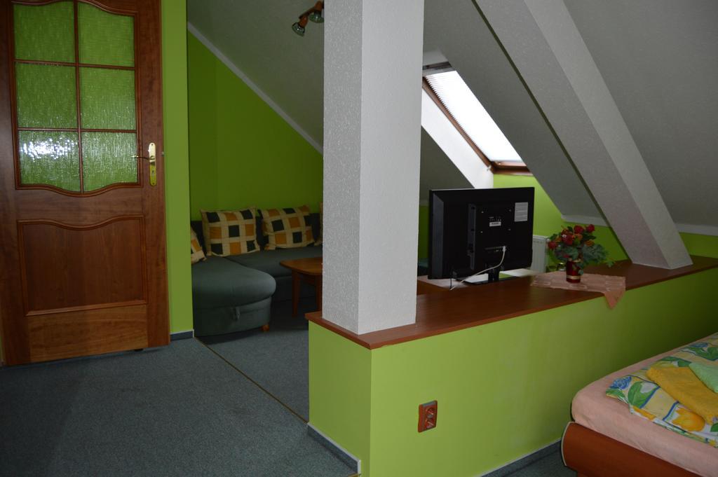 Hotel Paradise Ostrava Ruang foto